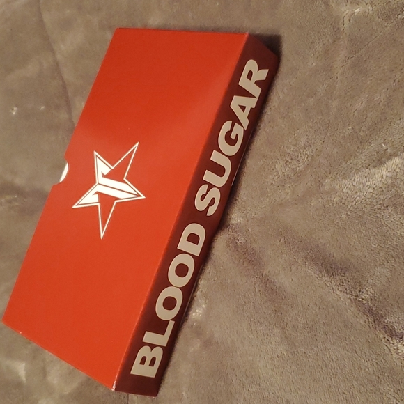 💫 Jeffree Star Anniversary Edition Blood Sugar Palette - Picture 6 of 10